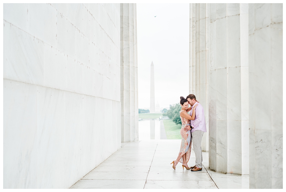 Lincoln Memorial engagement session; lincoln memorial; washington dc; washington dc engagement session; washington monument; dc engaged;