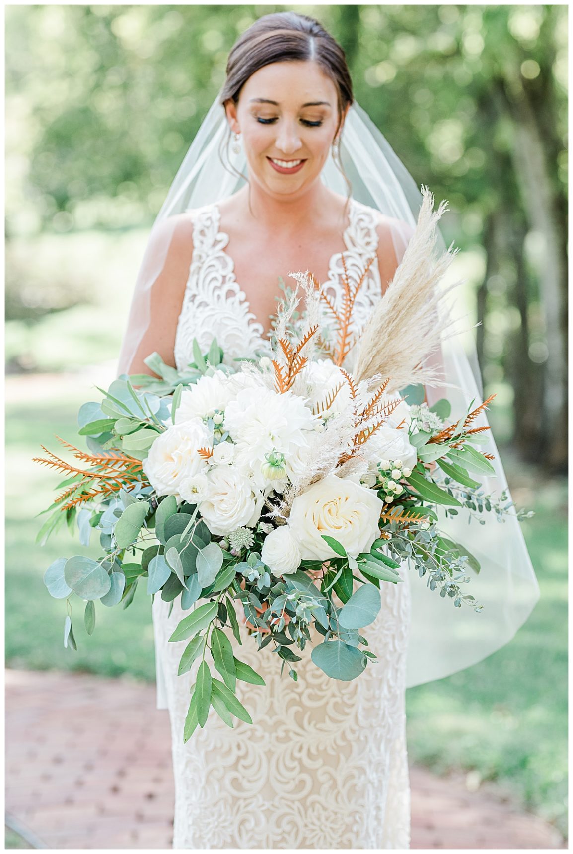 Virginia Wedding Photographer; Best of Weddings & Engagements 2021; Brooke Danielle Photography; Good Earth Flowers; Boho Bridal Bouquet;