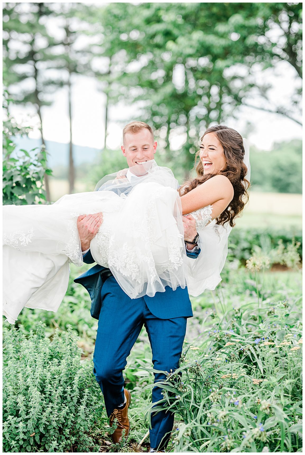 Virginia Wedding Photographer; Best of Weddings & Engagements 2021; Brooke Danielle Photography; East Lynn Farm;