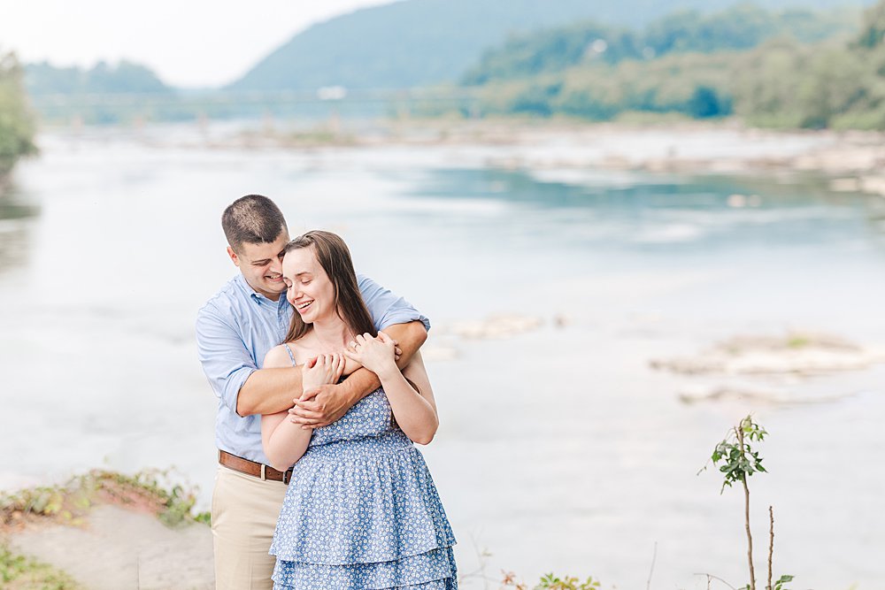 5 Key Factors For a Successful Engagement Session; Brooke Danielle Photography; Virginia based wedding photographer